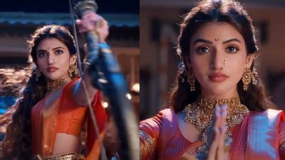 తెలుగు ఇండస్ట్రీ హిట్ హిందీ రీమేక్‌లో శ్రీలీల.. ట్రోలింగ్ చూస్తే ఏడుపే !! 