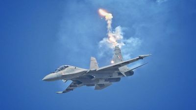 కూలిపోయిన సుఖోయ్ యుద్ధ విమానం..??