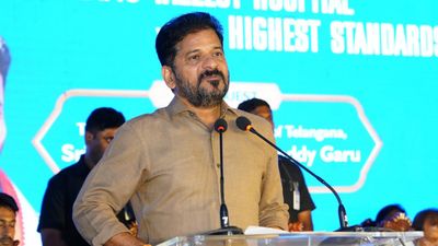 కోటి 15 లక్షల మంది మహిళలకు రేవంత్ రెడ్డి వరాలు