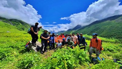 దేశంలో బెస్ట్ ట్రెక్కింగ్​ స్పాట్స్ ఇవే.. లైఫ్ ​లో ఒక్కసారైనా వెళ్లి రావాల్సిందే..!