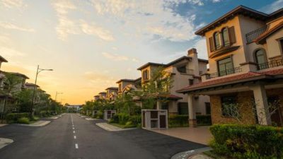 వాస్తు ప్రకారం మెయిన్ రోడ్డు పక్కన ఉండే ఇళ్లల్లో ఉండొచ్చా?