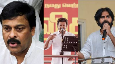 చిరంజీవి మార్గమా? పవన్ వ్యూహమా? విజయ్ ముందున్న అసలు సవాల్ ఇదే!