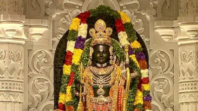 అయోధ్య బాల రాముడికి లస్సీ, ఫ్రూట్ జ్యూస్​- పువ్వుల హారతి.. సేవల్లో మార్పు వెనుక..!!