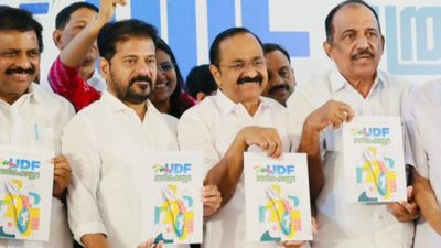 కేరళ గడ్డపై సీఎం సవాల్! మా గ్యారంటీలపై డౌట్ ఉంటే తెలంగాణ రండి