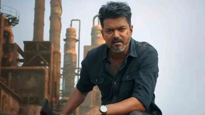 దళపతి విజయ్‌కు బిగ్ షాక్: రిలీజ్‌కు ముందే ‘జన నాయగన్’ లీక్!