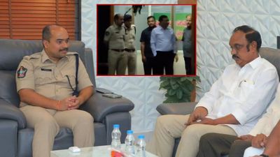 ఎస్పీ ఆఫీస్ బాత్‌రూమ్‌లో  టీడీపీ ఎమ్మెల్యే.. అసలేం జరిగింది?