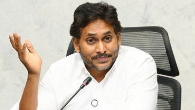 జగన్ సెగ ఎక్కడ తాకాలో అక్కడ తాకింది.. 