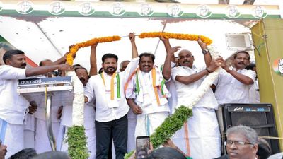 ఆ కేసుల సంగ‌తేంటి..? పినరయి విజయన్ కు సీఎం రేవంత్ ఘాటు లేఖ