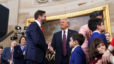 ట్రంప్ స్ధానంలో తెలుగింటి అల్లుడు ? అమెరికాలో మారుతున్న లెక్కలు..!