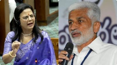 మహిళా రిజర్వేషన్లు సరిపోవు..! వారికి అవీ ఇవ్వండి.. సాయిరెడ్డి షాకింగ్ డిమాండ్..!