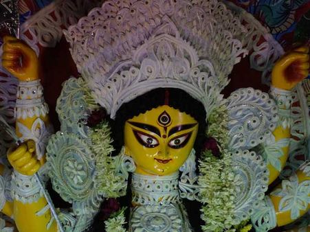 দুর্যোগের ভ্রুকুটি, কেমন কাটবে বাঙালির পুজোর চারটি দিন?