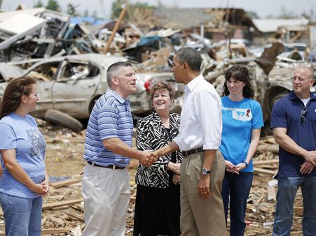 আরও কমল ওবামার জনপ্রিয়তা