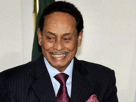 আত্মহত্যার হুমকি এরশাদের, আজ সরকার ছাড়ছেন জাপা মন্ত্রীরা