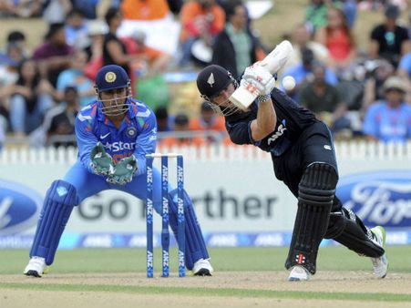 (ছবি) হ্যামিল্টনে গদিচ্যূতি, ওয়ান ডে-র বিশ্ব ক্রমপর্যায়ে দুয়ে নেমে এল ভারত