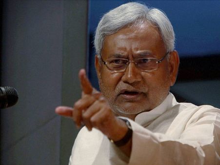 বিজেপি'র ১০ নেতাকে 'Y' ক্যাটাগরির নিরাপত্তা! নীতীশ সম্পর্ক ভাঙন সময়ের অপেক্ষা?