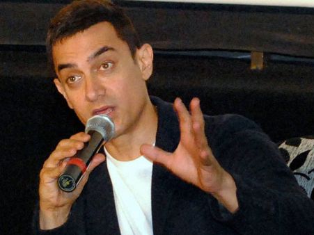 'সত্যমেব জয়তে' নিয়ে মিথ্যা প্রচার, পুলিশের দ্বারস্থ আমির খান