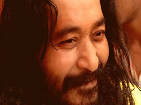 যোগনিদ্রা ভেঙে জাগবেন গুরুজি, শব আগলে দাবি ভক্তদের