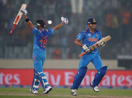 টি-২০ বিশ্বকাপ : পাকিস্তানকে ৭ উইকেটে হারিয়ে সহজ জয় ভারতের