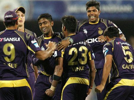 শেষ বলে ভাগ্য বদল : মাল্য গম্ভীর, চওড়া হাসি শাহরুখের মুখে