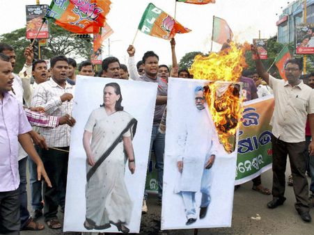 লোকসভা নির্বাচনে কুৎসিত হারের জন্য এবার বিজ্ঞাপনী সংস্থাকে দায়ী করছে কংগ্রেস