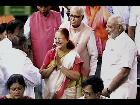 সর্বসম্মতভাবে লোকসভার স্পিকার নির্বাচিত হলেন সুমিত্রা মহাজন