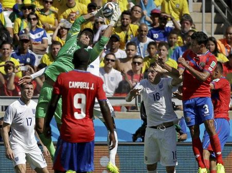 (ছবি) বিশ্বকাপ ২০১৪ : কোস্টা রিকার সঙ্গে গোলশূন্য ড্র করে মন ভোলানো ১ পয়েন্ট নিয়ে ফিরছে ইংল্যান্ড