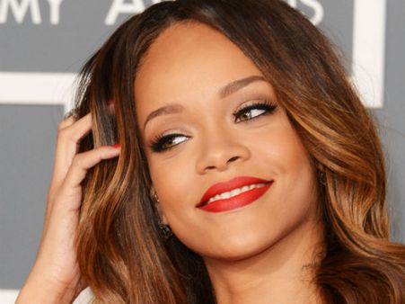 স্বামী সার্জিও রোমেরোকে রিহানার হাতে সঁপতে রাজি স্ত্রী, শর্ত শুধু জিততে হবে ফাইনালে