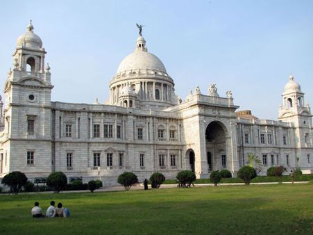 দূষণে ক্ষয়ে যাচ্ছে কলকাতার গর্ব ভিক্টোরিয়া মেমোরিয়াল