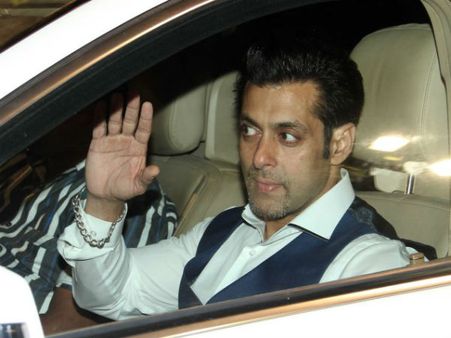 ঈদে সলমনের সিনেমা না দেখার উপদেশ মুসলিম ধর্মগুরুদের! সমস্যায় পড়তে পারে 'কিক'