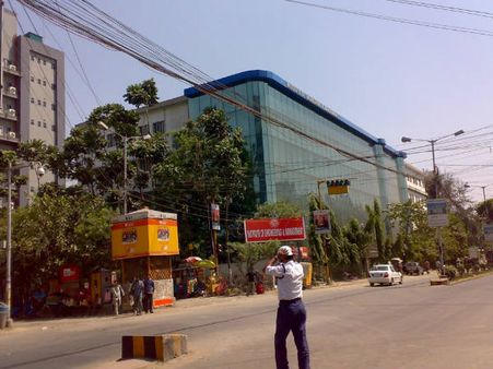 সেক্টর ফাইভের কলেজ মোড়ে দুর্ঘটনায় নিহত যুবক