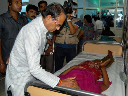 মধ্যপ্রদেশে মন্দিরের পথে পদপিষ্ট হয়ে মৃত ১০