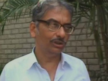 পড়ুয়া পিটিয়েও যাদবপুরের স্থায়ী উপাচার্য হচ্ছেন অভিজিৎ, বিজ্ঞপ্তি ৯ই