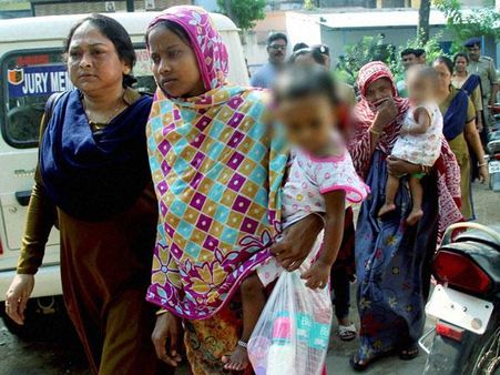 বাংলাদেশ-পশ্চিমবঙ্গ-তামিলনাডু: দুনিয়ার জঙ্গিরা ঘর গোছাচ্ছে, প্রশাসন কিছুই জানে না?