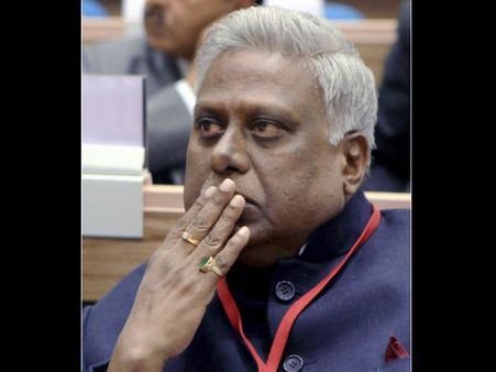 ক্ষমতার অপব্যবহার, টু-জি মামলা থেকে সিবিআই ডিরেক্টরকে সরাল সুপ্রিম কোর্ট