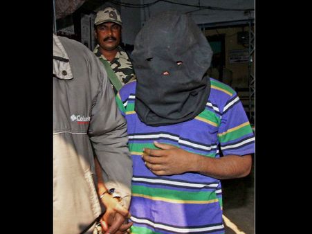 বর্ধমান বিস্ফোরণের চক্রী শাহনুর গ্রেফতার অসমে