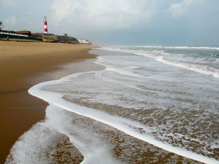 কম খরচে কম সময়ে সমুদ্রের কোলে গোপালপুর