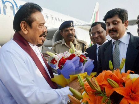 তিরুপতিতে শ্রীলঙ্কার রাষ্ট্রপতি, দিলেন পুজোও