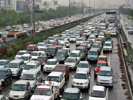 গাড়ি না চালানোর জন্য আম জনতাকে পুরস্কার দেবে মিলান সরকার !