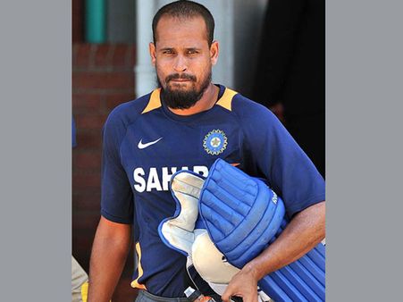 সমর্থককে চড়, কড়া শাস্তির মুখে পড়তে পারেন ইউসুফ পাঠান