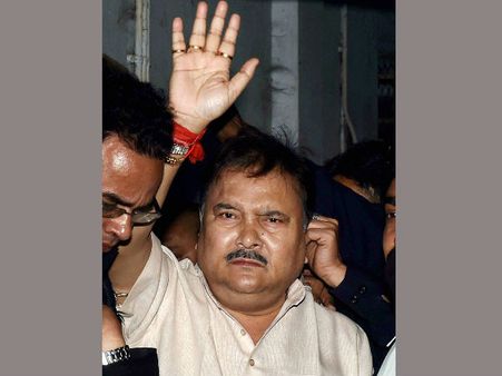 এসএসকেএম ছাড়লেন মদন, গেলেন সেই জেলেই