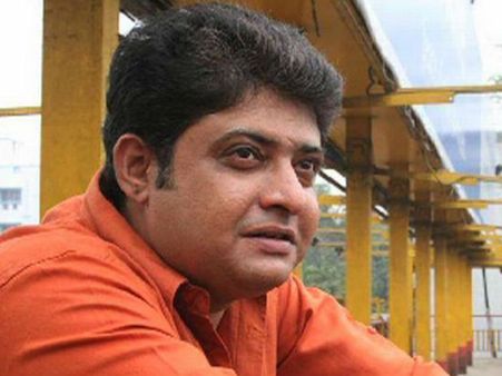 নাট্য আকাদেমি ছাড়লেন তৃণমূলের ঘনিষ্ঠ নাট্যকার দেবেশ