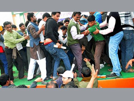 এক চড়েই জেড প্লাস নিরাপত্তার হকদার অভিষেক বন্দ্যোপাধ্যায়!