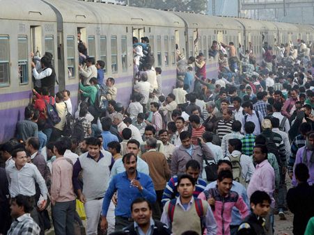 রেল বাজেট ২০১৫: টুইটারে সাধারণ মানুষের প্রতিক্রিয়া
