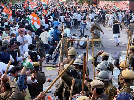 কংগ্রেসের মিছিলে বোমা, রণক্ষেত্র গার্ডেনরিচ এলাকা