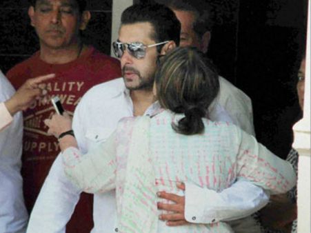 সলমন খানের মামলা দেখাল ভিআইপি বা ধনি হলে সহজেই এড়ানো যায় জেল, বললেন কিরণ বেদী