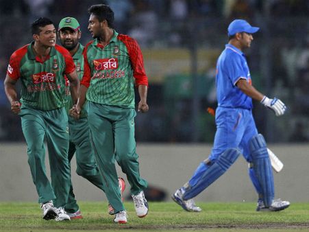 শাকিবের পাশে দাঁড়াল দল,তাঁর অধীনে ২০২৩ বিশ্বকাপ ফাইনাল খেলবে বাংলাদেশ, ভবিষ্যদ্বাণী মোর্তাজার