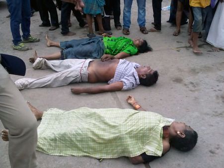 (ছবি) অন্ধ্রে 'মহা পুষ্করম' উৎসব বদলে গেল মৃত্যুমিছিলে, হত অন্তত ২৭