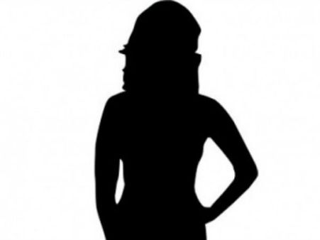 (ছবি) বলতে পারবেন বলিউডের কোন জনপ্রিয় অভিনেত্রী এখন গর্ভবতী?