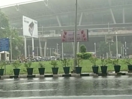 চেন্নাইয়ে ফের শুরু হয়েছে বৃষ্টি: মৃতদের পরিবারকে ২ লক্ষ টাকা ক্ষতিপূরণের আশ্বাস প্রধানমন্ত্রীর