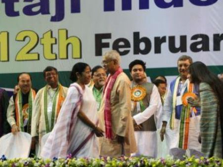 সটান ডিগবাজি : তৃণমূলের দুয়ারেই ভিজে বেড়াল রেজ্জাক মোল্লার !